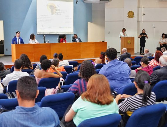 Seminário debate trabalho escravo doméstico no Maranhão