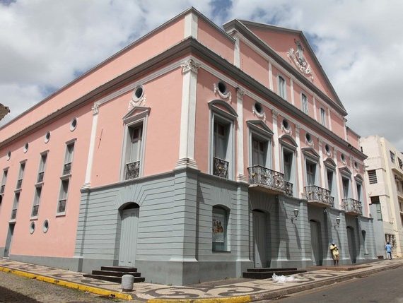 Governo não responde sobre demissão do chefe do Teatro Arthur Azevedo
