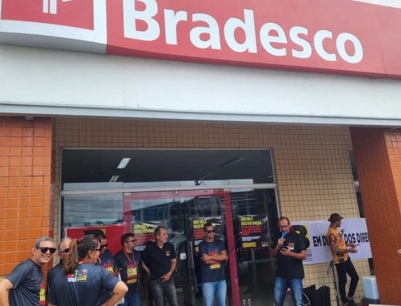 Bradesco é alvo de protestos dos bancários do Maranhão