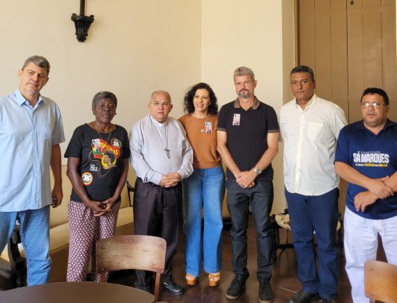 Passagem gratuita para estudantes de São Luís! Dom Gilberto defende o voto 1