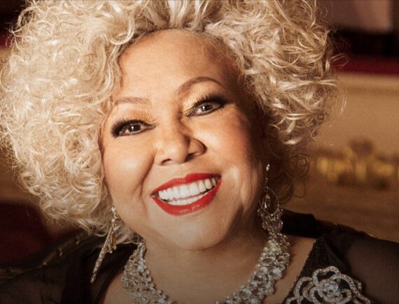 Bomba suja! Mentira envolvendo cantora Alcione expõe grave problema da desinformação