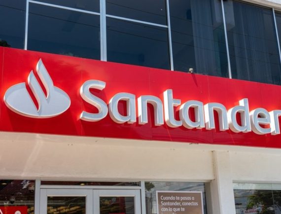 Sindicato denuncia e alerta bancários: Santander tenta impor acordo
